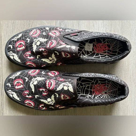 Vans Classic Slip-On Glow Frights Black Glow In The Dark Size 12 NWOT - Picture 8 of 9